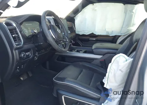 2024 Ram 1500 Laramie 4X2 5'7 Box z USA, uszkodzony, nr VIN 1C6RREJT6RN183768